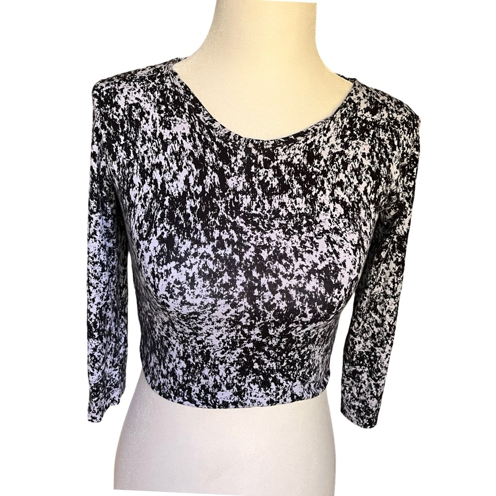 Nadia Tarr long splatter crop top (black/white, size M)